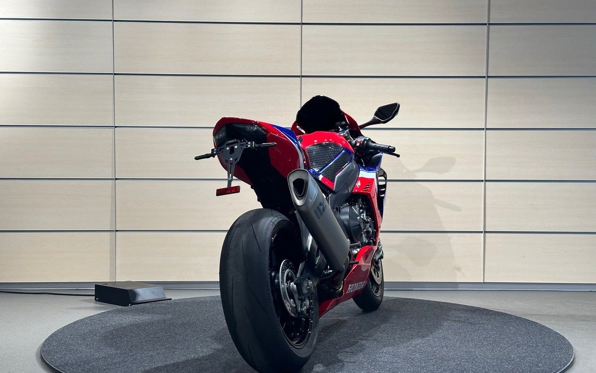 Angebot Honda CBR1000RR-R Fireblade SP