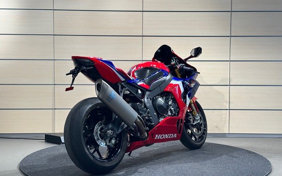 Gebrauchtmotorrad Honda CBR1000RR-R Fireblade SP - Bild 13