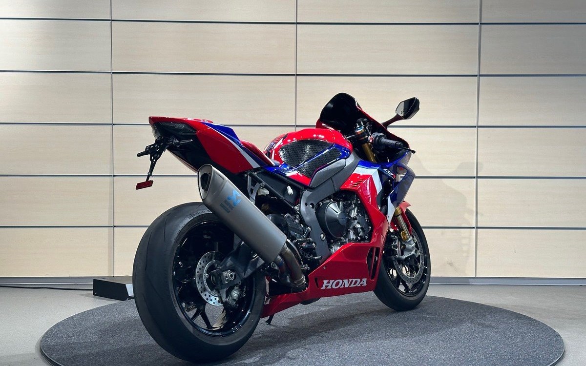 Angebot Honda CBR1000RR-R Fireblade SP