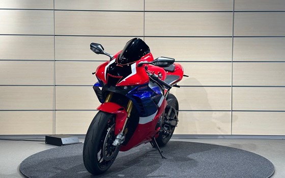 Gebrauchtmotorrad Honda CBR1000RR-R Fireblade SP - Bild 4