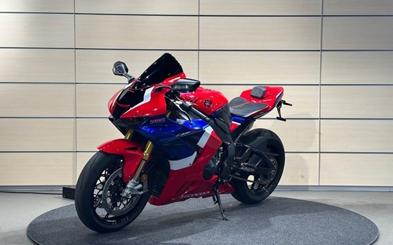 Gebrauchtmotorrad Honda CBR1000RR-R Fireblade SP - Bild 5