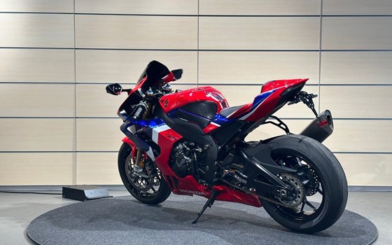 Gebrauchtmotorrad Honda CBR1000RR-R Fireblade SP - Bild 9