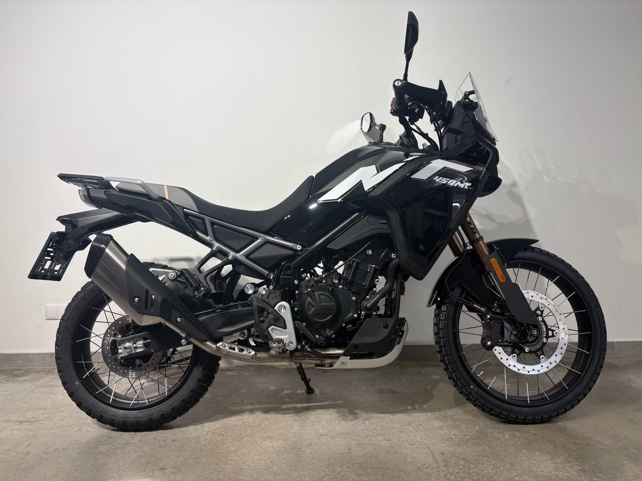 CFMOTO 450MT
