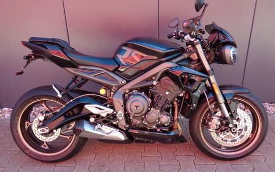 Gebrauchtmotorrad Triumph Street Triple RS - Bild 1
