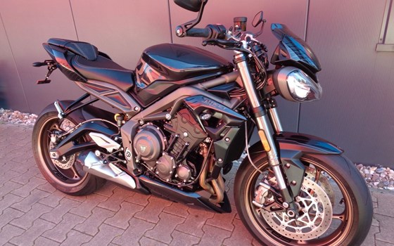 Gebrauchtmotorrad Triumph Street Triple RS - Bild 3
