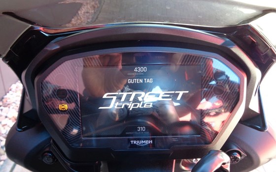 Gebrauchtmotorrad Triumph Street Triple RS - Bild 6