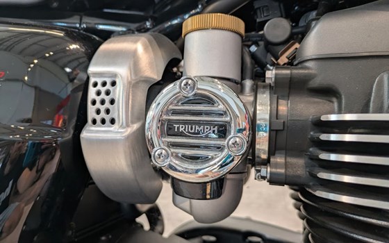 Gebrauchtmotorrad Triumph Thruxton RS - Bild 10