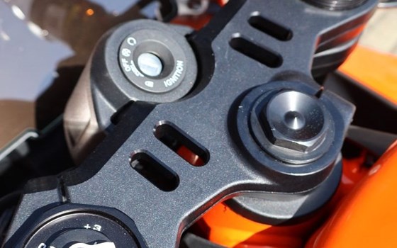 Gebrauchtmotorrad KTM 990 RC R - Bild 11