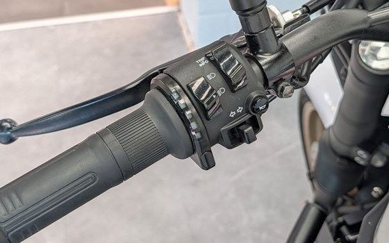 Gebrauchtmotorrad Yamaha XSR700 XTribute - Bild 9