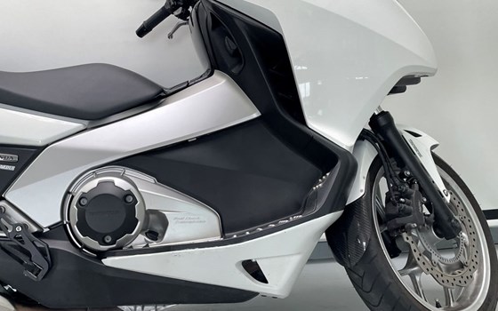 Gebrauchtmotorrad Honda Integra - Bild 3