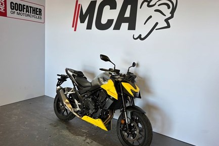 Honda CB750 Hornet E-Clutch