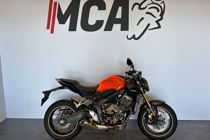 Honda CB650R E-Clutch