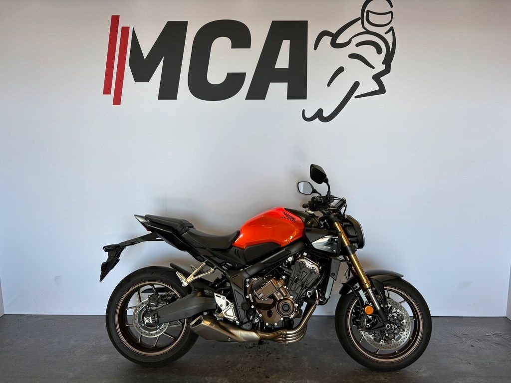 Honda CB650R E-Clutch