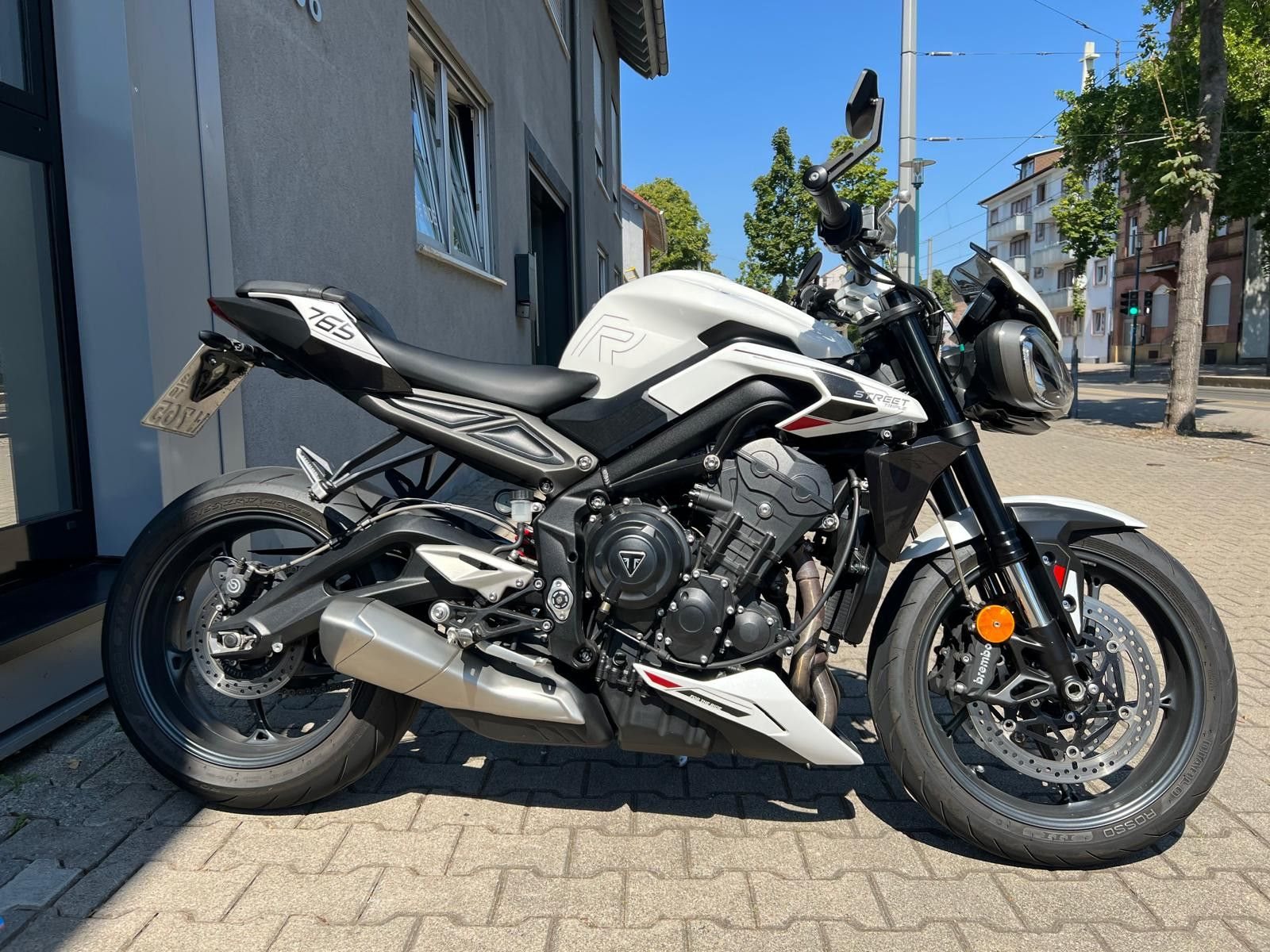 Triumph Street Triple R