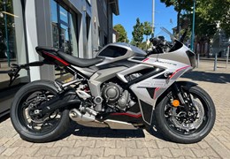 Neumotorrad Triumph Daytona 660
