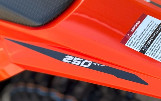 Neufahrzeug KTM 250 SX-F - Bild 10