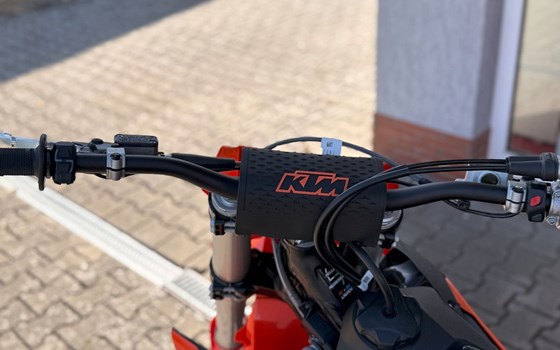 Neufahrzeug KTM 450 SX-F - Bild 11