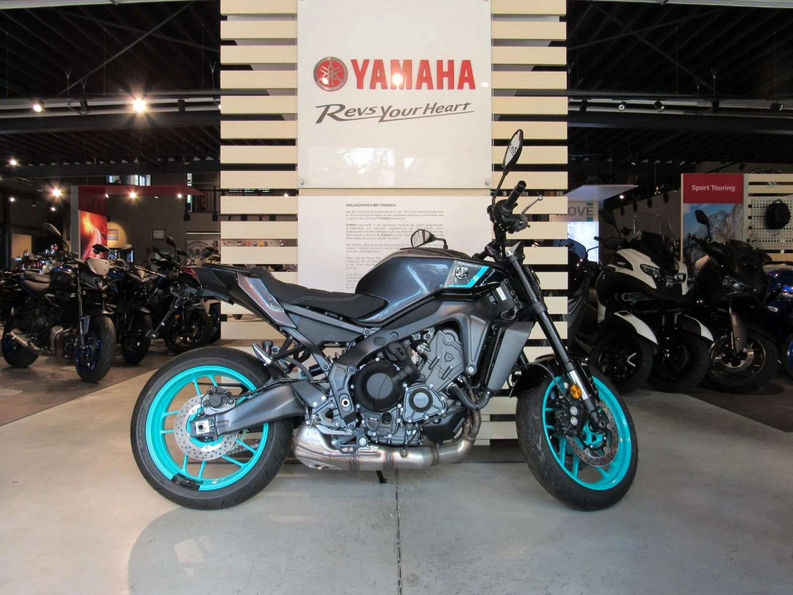 Yamaha MT-09 Y-AMT