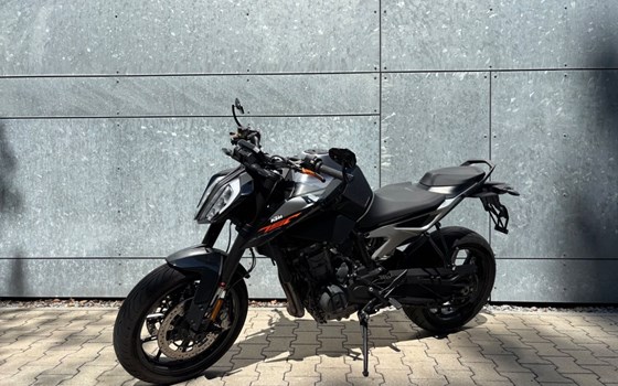 Gebrauchtmotorrad KTM 790 Duke - Bild 2