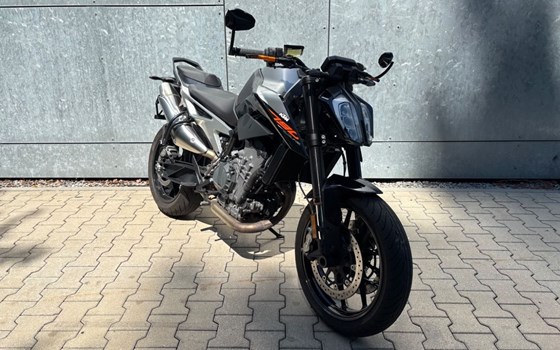 Gebrauchtmotorrad KTM 790 Duke - Bild 8