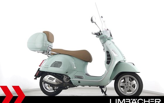 Gebrauchtmotorrad Vespa GTS 300 Yacht Club - Bild 1