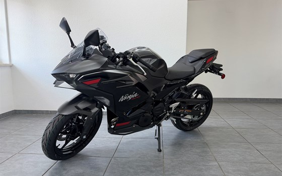 Neufahrzeug Kawasaki Ninja 500 SE - Bild 4