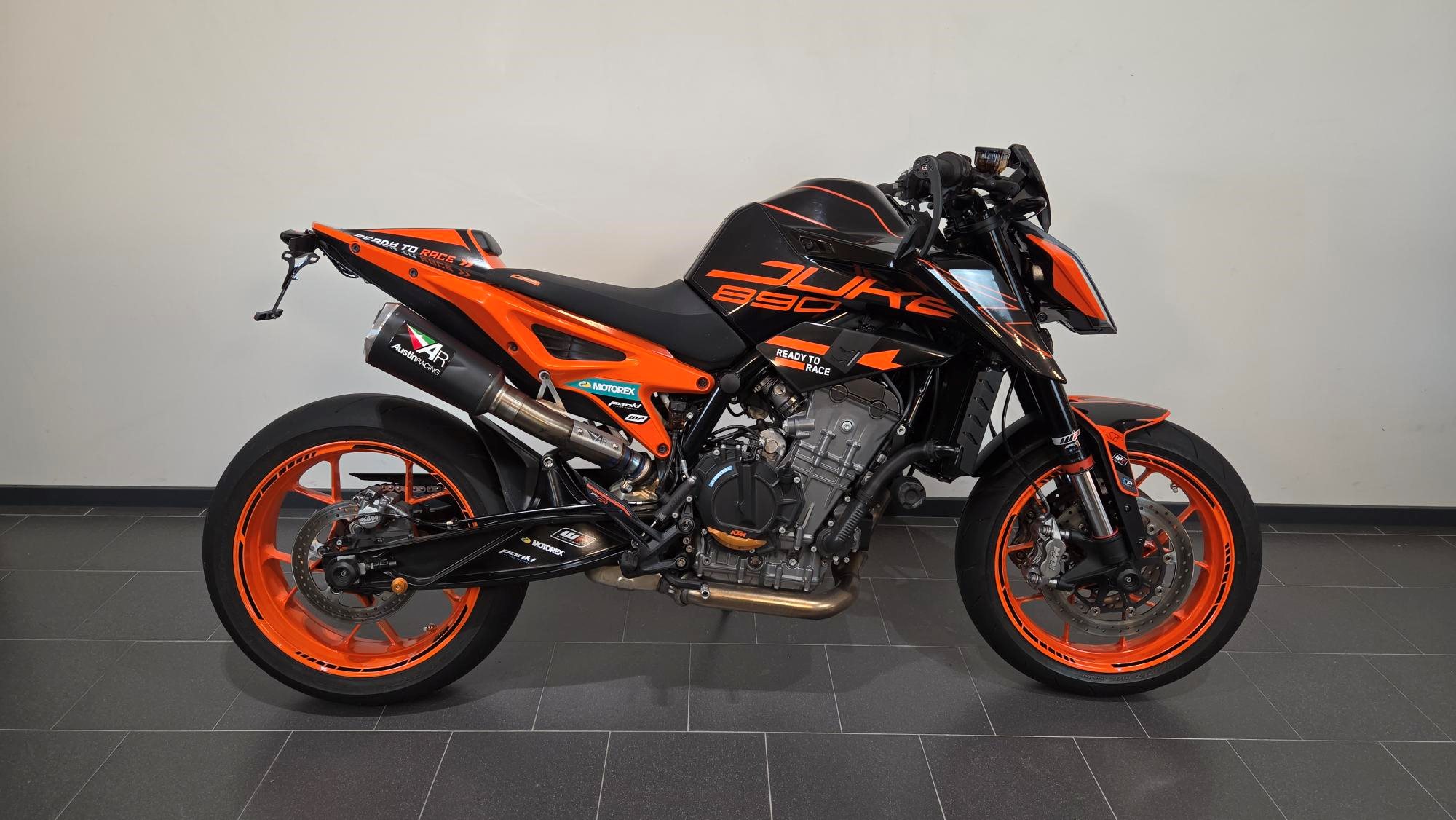 KTM 890 Duke GP
