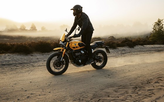 Neufahrzeug Triumph Scrambler 400 XC - Bild 12