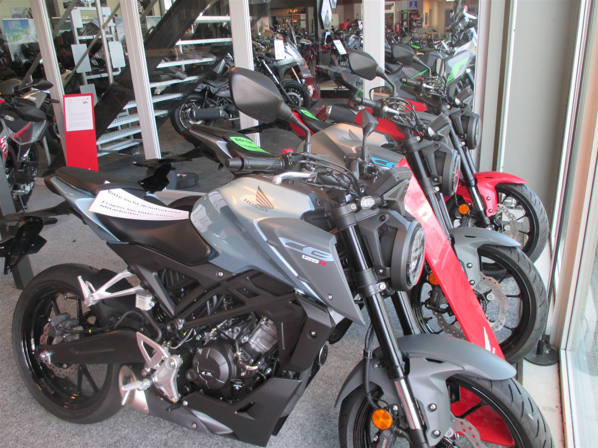 Honda CB125R