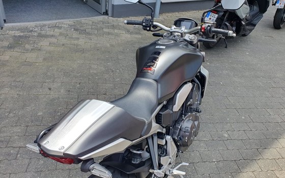 Gebrauchtmotorrad Honda CB 1000 R - Bild 7