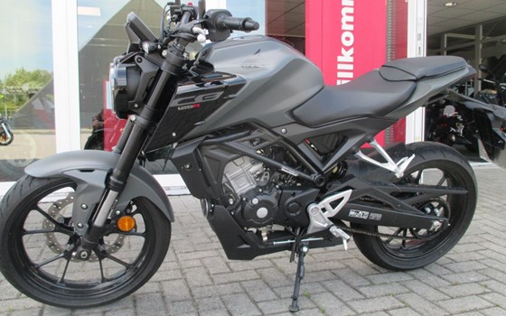 Gebrauchtmotorrad Honda CB125R - Bild 7