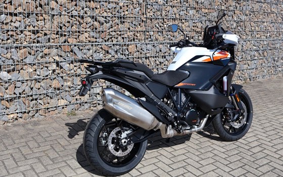 Neufahrzeug KTM 1390 Super Adventure S - Bild 16