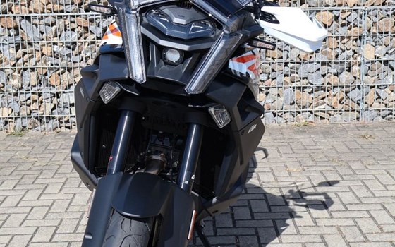 Neufahrzeug KTM 1390 Super Adventure S - Bild 5
