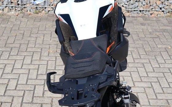 Neufahrzeug KTM 1390 Super Adventure S - Bild 7