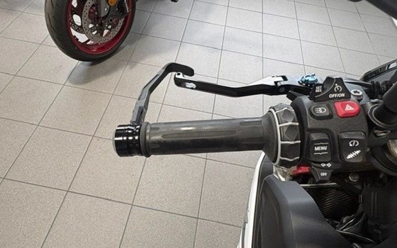 Gebrauchtmotorrad BMW S 1000 R - Bild 14