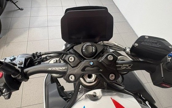 Gebrauchtmotorrad BMW S 1000 R - Bild 15