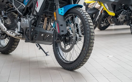Neufahrzeug CFMOTO 450MT - Bild 23
