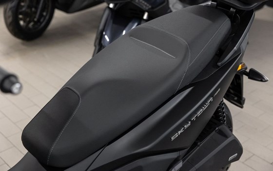 Neufahrzeug Kymco Sky Town 125i ABS - Bild 12