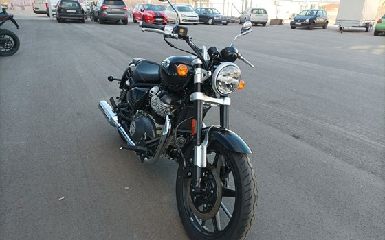Neufahrzeug Royal Enfield Super Meteor 650 - Bild 3
