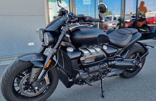 Gebrauchtmotorrad Triumph Rocket 3 R Black
