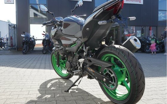 Neufahrzeug Kawasaki Z 500 SE - Bild 21