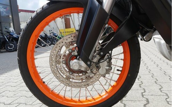 Gebrauchtmotorrad KTM 990 Adventure - Bild 14