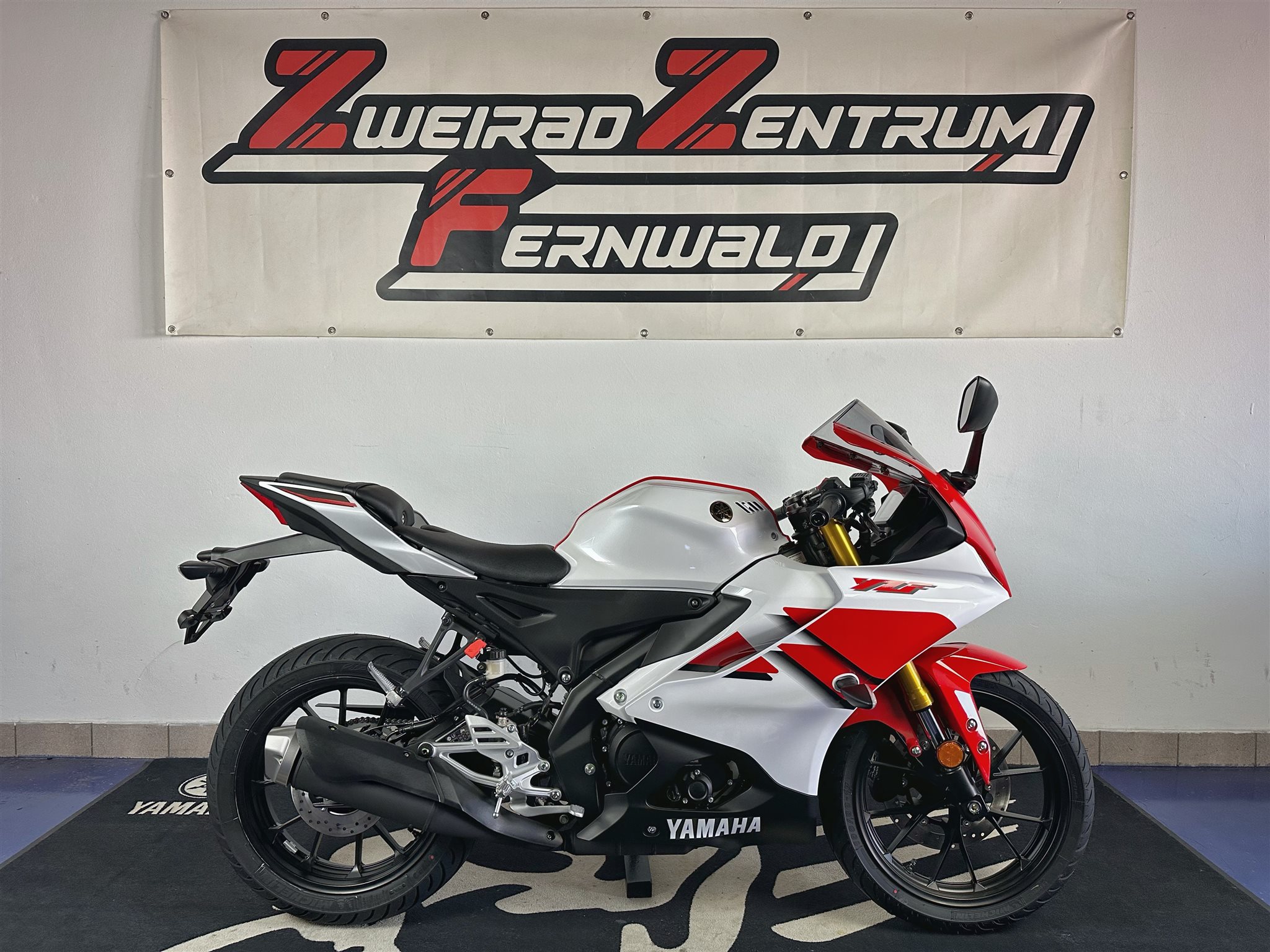 Yamaha R125