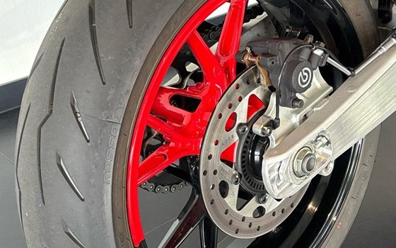 Gebrauchtmotorrad Ducati Hypermotard 698 Mono RVE - Bild 11