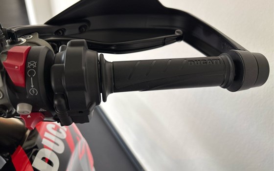Gebrauchtmotorrad Ducati Hypermotard 698 Mono RVE - Bild 15