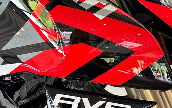 Gebrauchtmotorrad Ducati Hypermotard 698 Mono RVE - Bild 4
