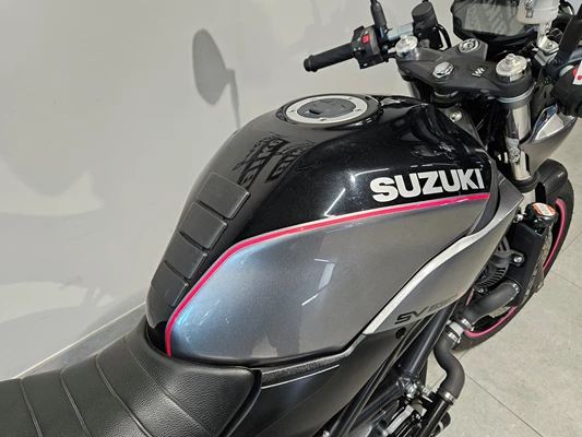 Suzuki SV650X (mehrfärbig) - Bild 6