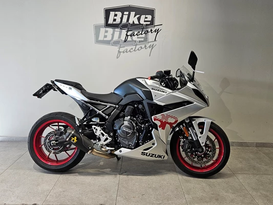 Suzuki GSX-8R (silber) - Bild 2