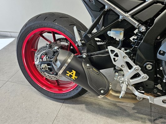 Suzuki GSX-8R (silber) - Bild 3