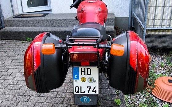 Gebrauchtmotorrad Honda NTV 650 Revere - Bild 5